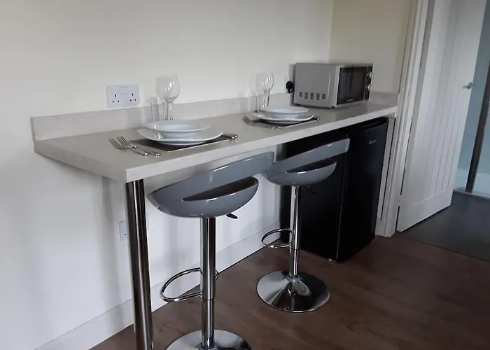 Woodside ..Peaceful 1 Bedroom Ground Floor Lodge